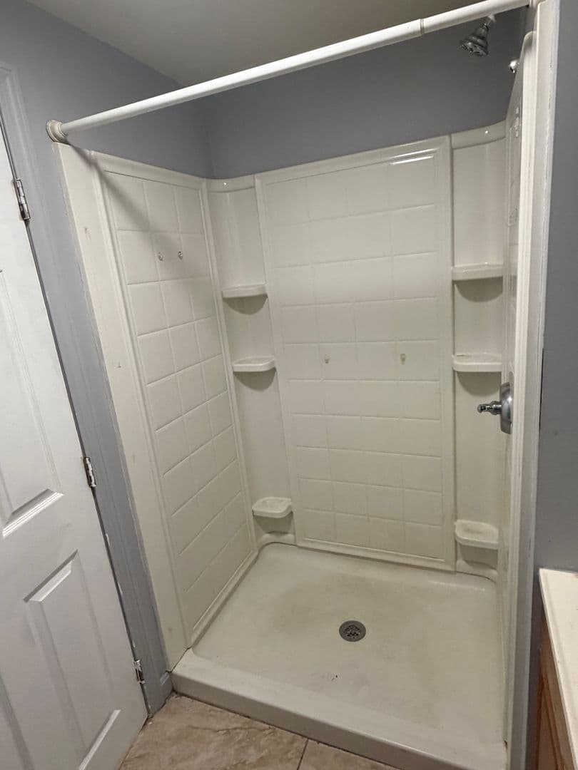 Farmington Apartment: 19 Winter Street
