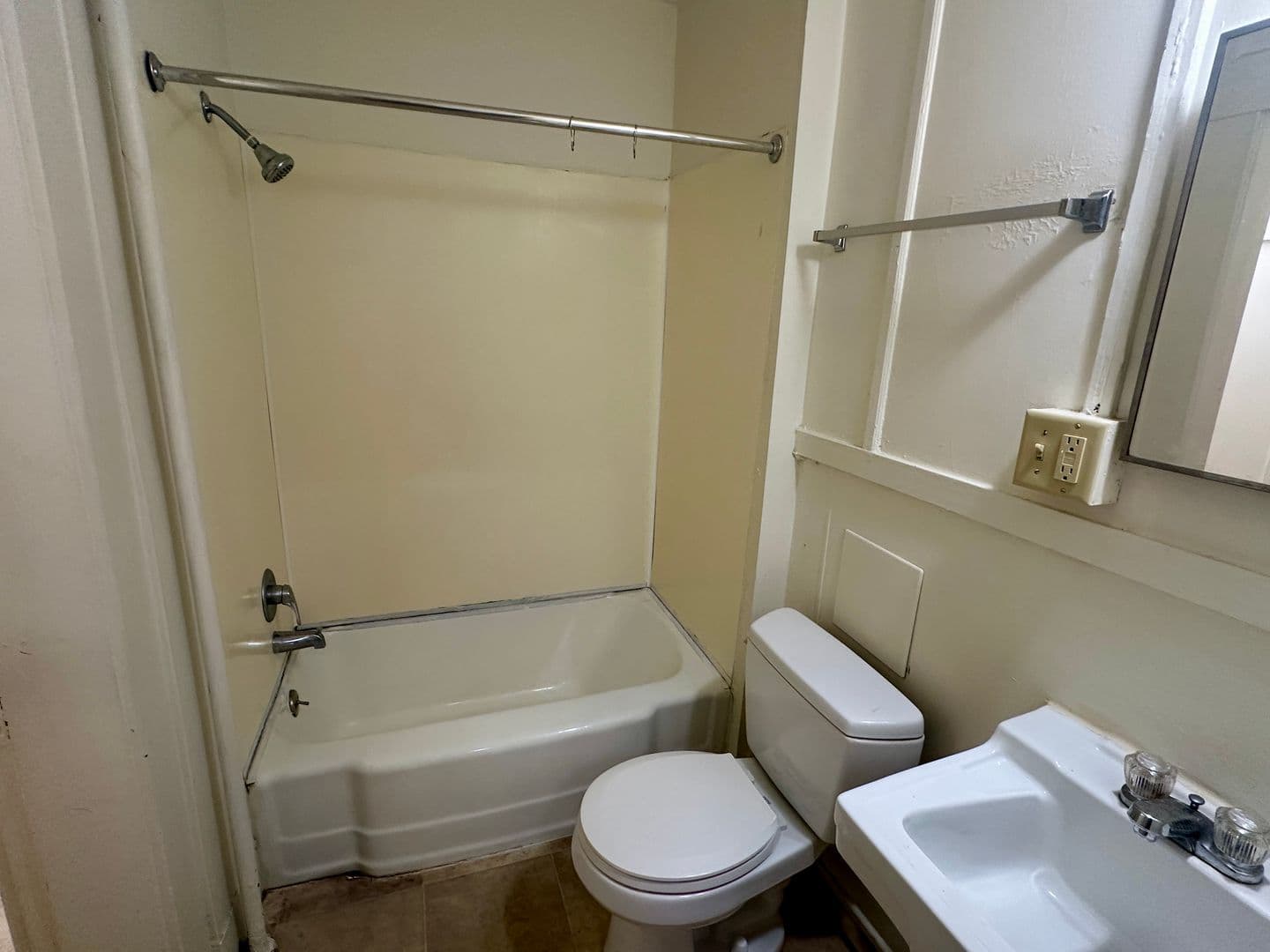 Manchester Apartment: 62-64 Merrimack Street