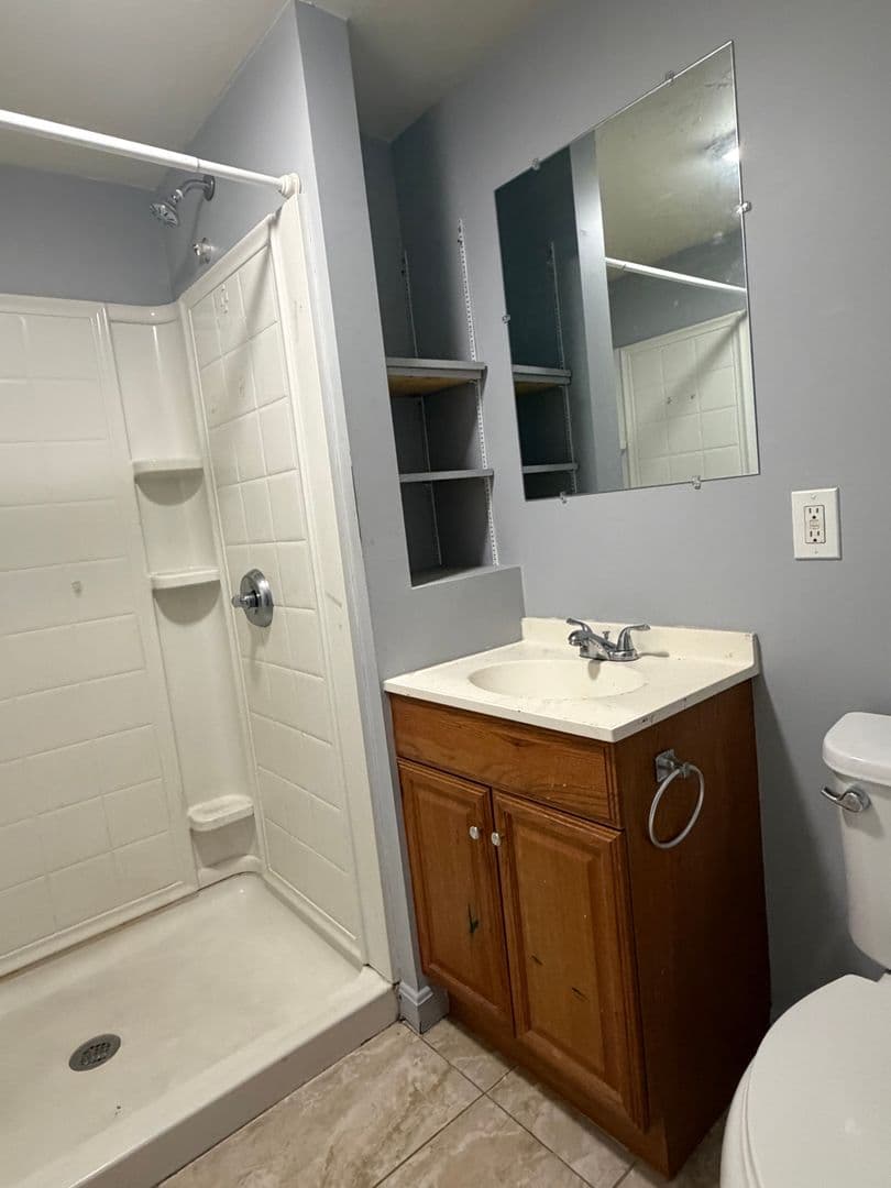 Farmington Apartment: 19 Winter Street
