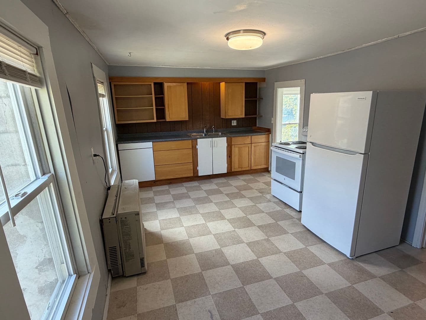 Farmington Apartment: 15-27 Mechanic Street