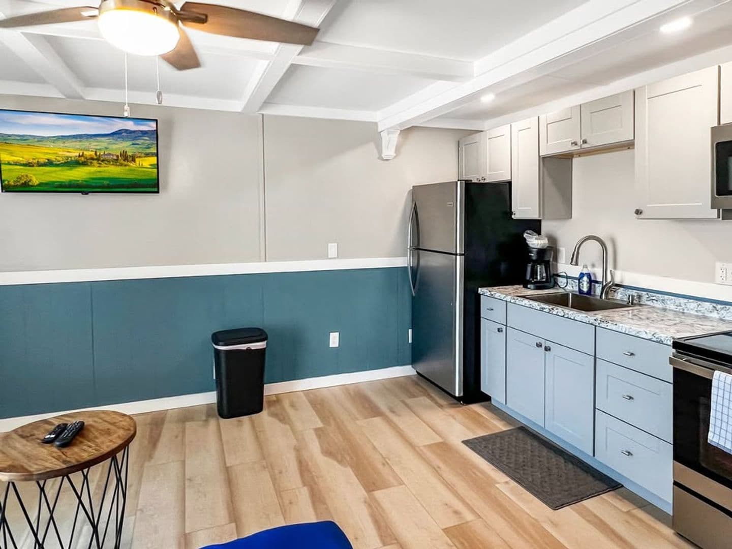 Hampton Apartment: 20-24 C Street