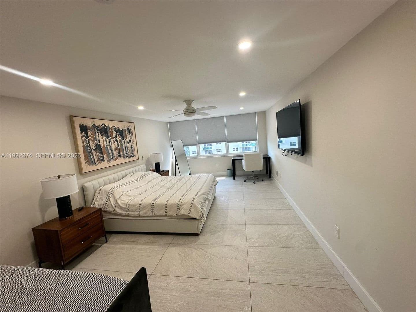 HOLLYWOOD House: 2751 S OCEAN DR #APT 508S