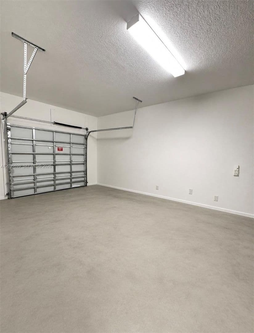 MIAMI GARDENS House: 452 NW 203RD TER