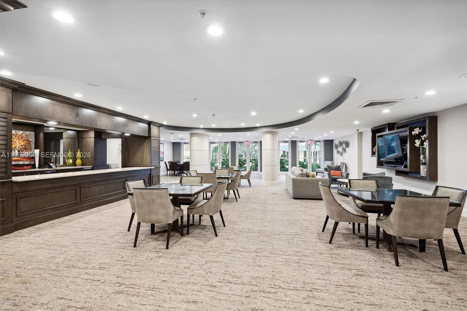 HOLLYWOOD House: 6051 N OCEAN DR #APT 602