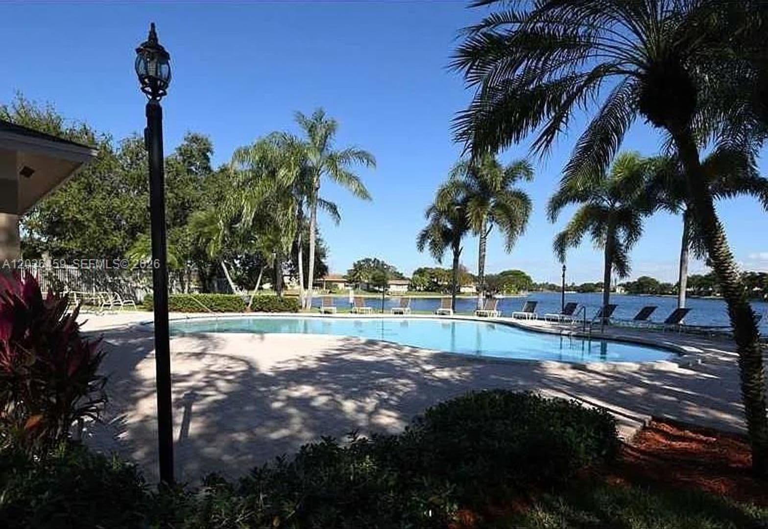 PEMBROKE PINES House: 11838 NW 13TH ST #11838