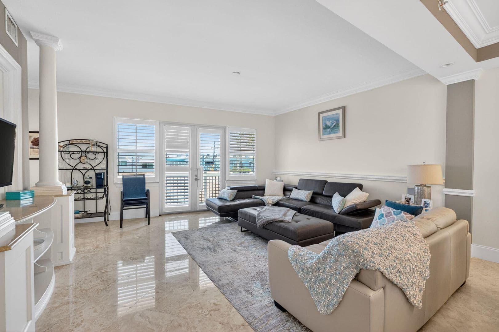 LAUDERDALE BY THE SEA House: 4332 SEAGRAPE DR #APT 4