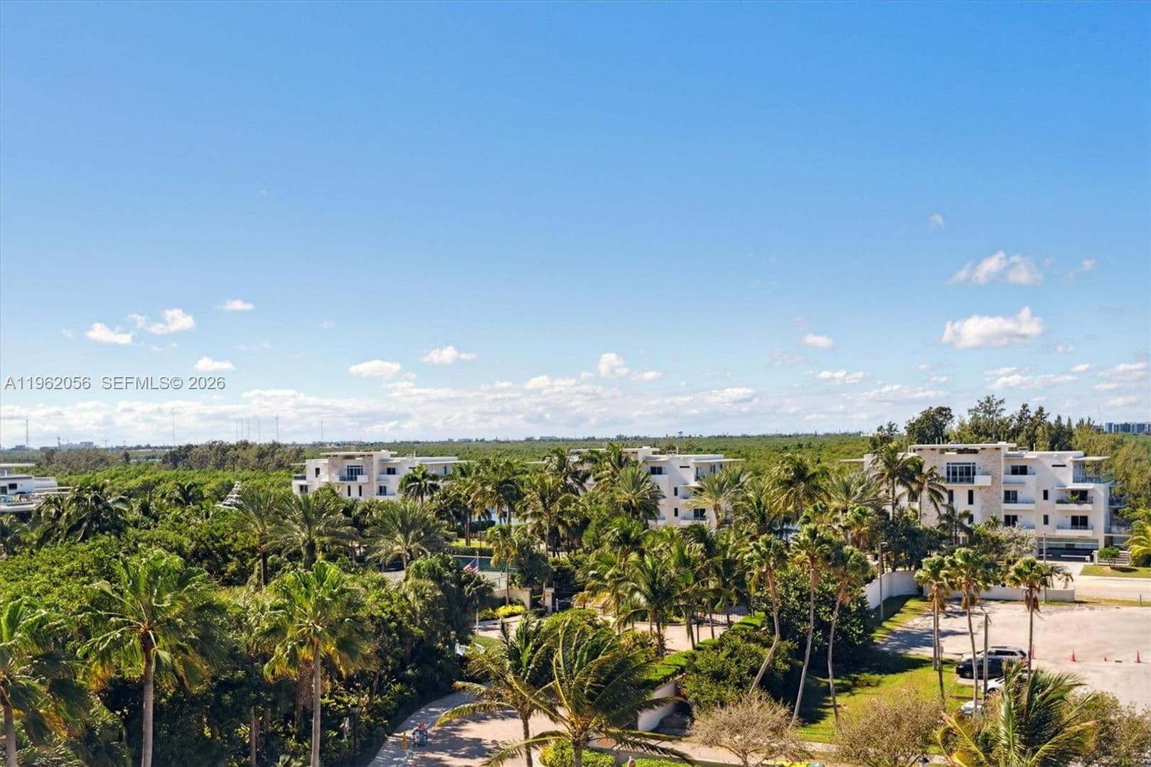 HOLLYWOOD House: 6051 N OCEAN DR #APT 602