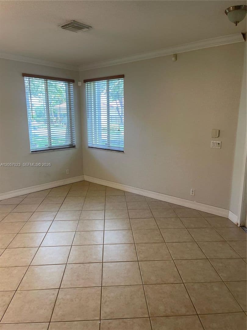 BOYNTON BEACH House: 2847 S EVERGREEN CIR