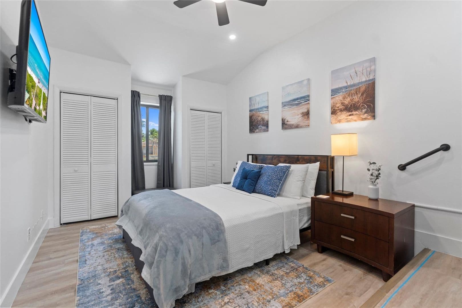 OAKLAND PARK House: 719 NE 36TH ST #719