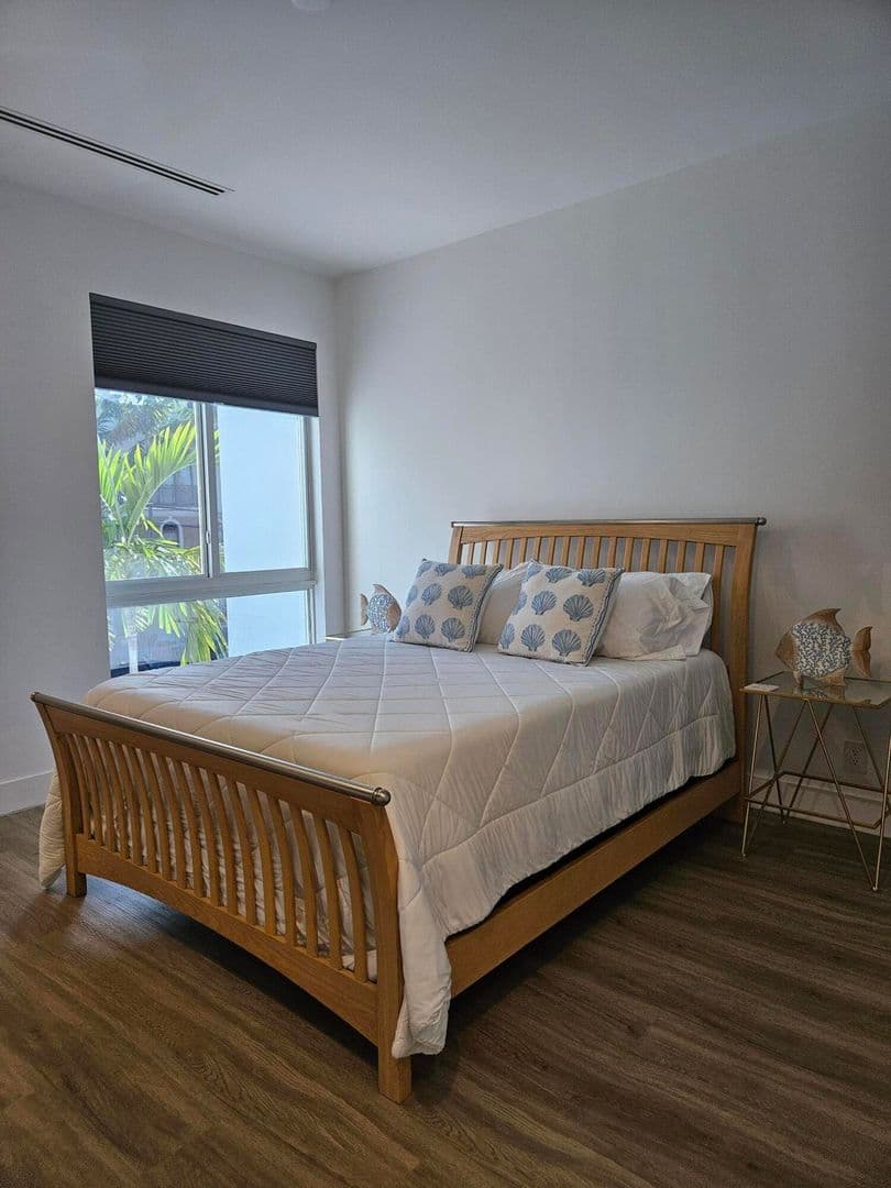 POMPANO BEACH House: 2275 SE 7TH ST #2275