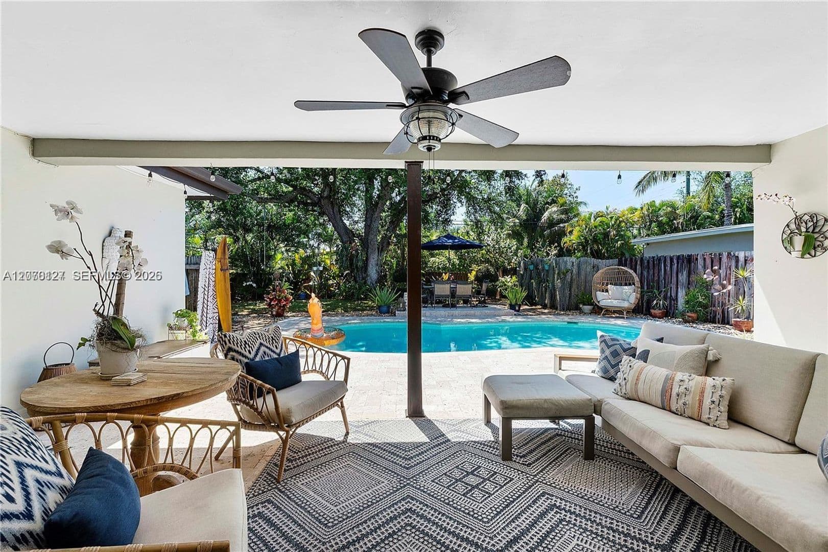 HOLLYWOOD House: 3700 W PARK RD