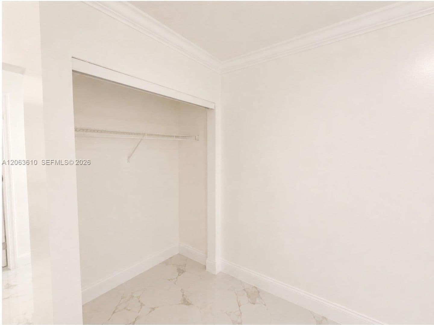 MIRAMAR House: 6049 SW 39TH ST #6049