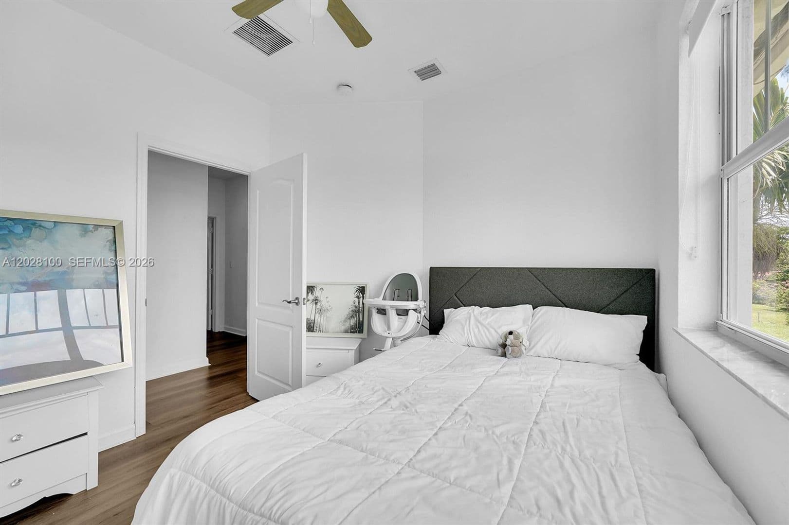 HOLLYWOOD House: 2620 PIERCE ST #TOWNHOUSE A3