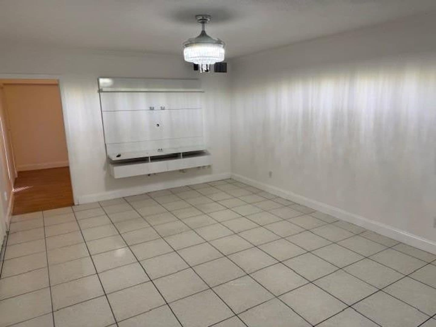 DAVIE House: 1210 SW 118TH TER #1210