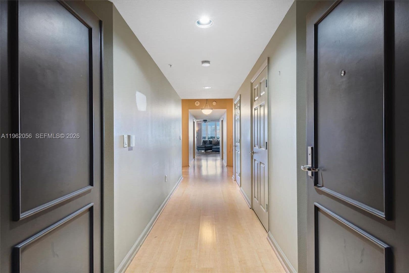 HOLLYWOOD House: 6051 N OCEAN DR #APT 602