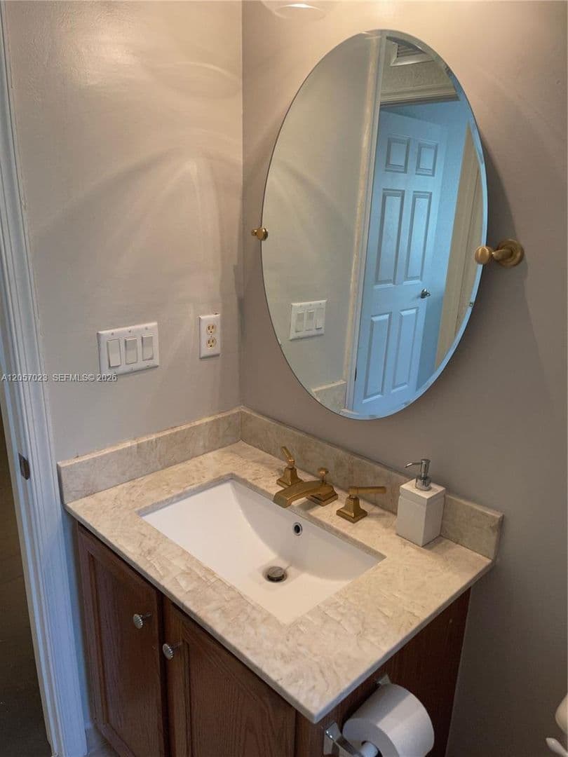 BOYNTON BEACH House: 2847 S EVERGREEN CIR