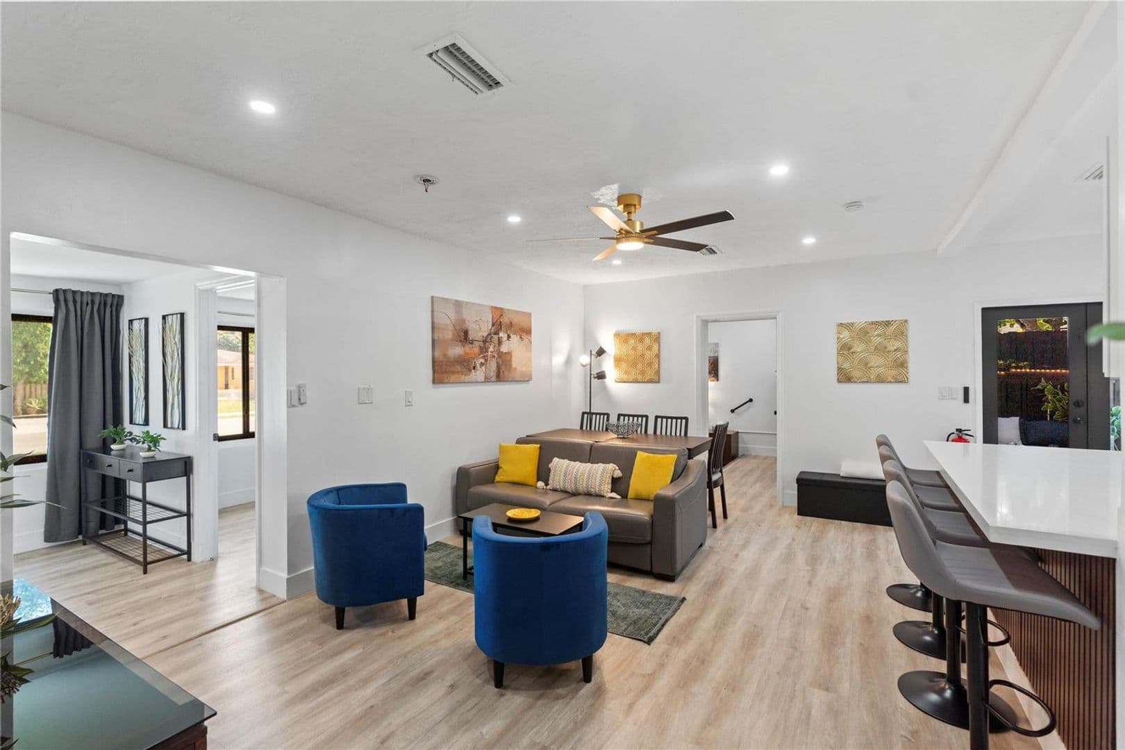 OAKLAND PARK House: 719 NE 36TH ST #719