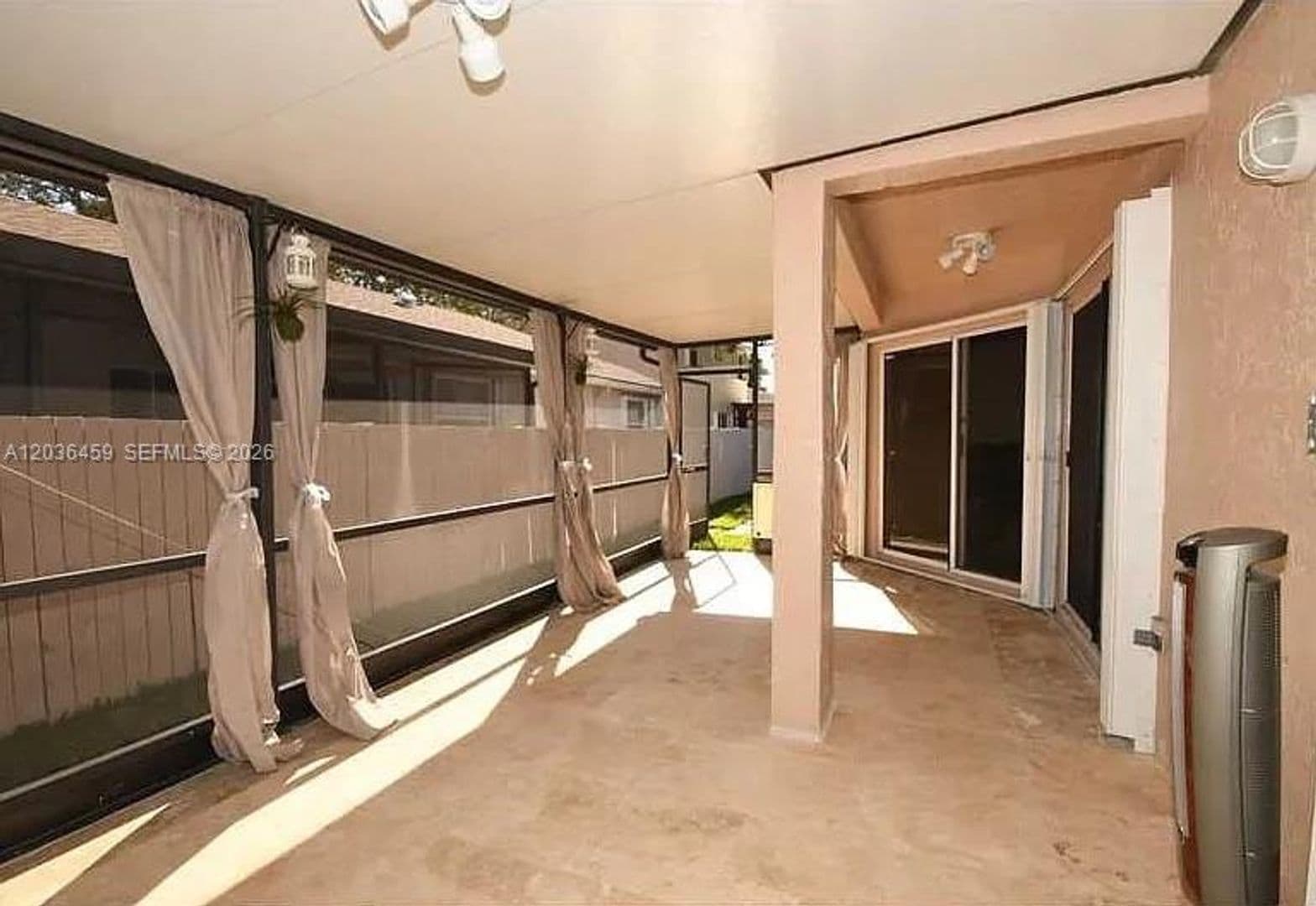 PEMBROKE PINES House: 11838 NW 13TH ST #11838
