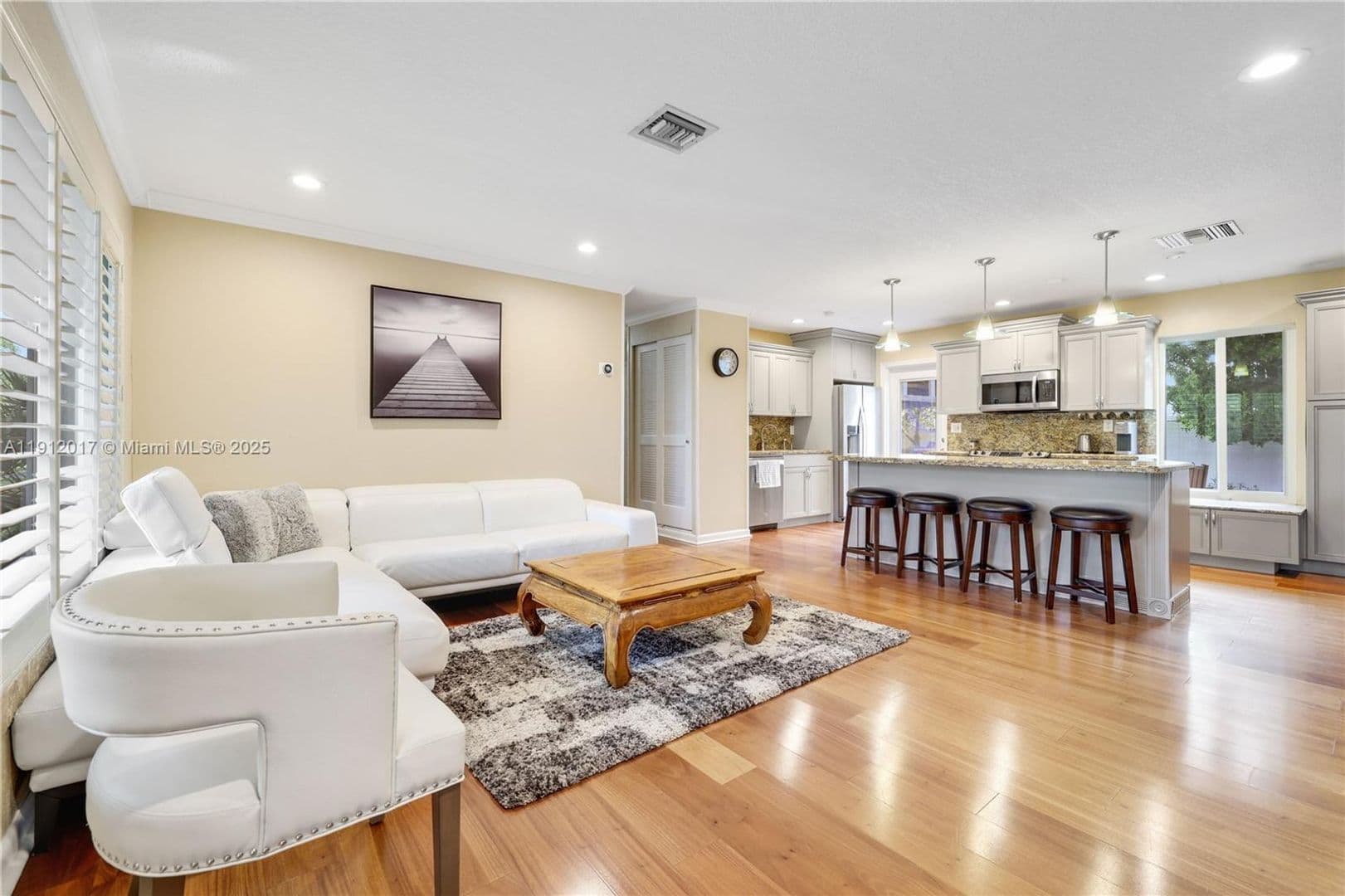POMPANO BEACH House: 1311 NE 26TH TER #1311
