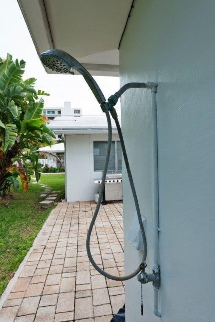 FORT LAUDERDALE House: 3201 NE 23RD ST #0