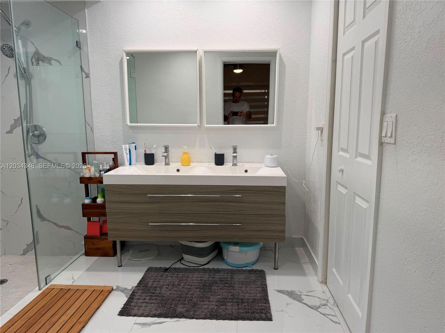 PEMBROKE PINES House: 11727 NW 12TH ST #11727