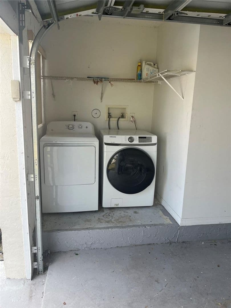 PLANTATION House: 13412 NW 5TH PL #13412