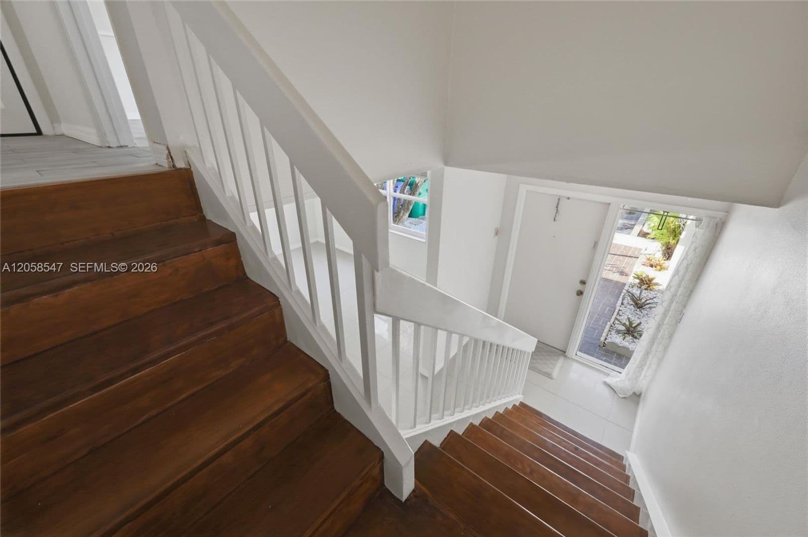 MIRAMAR House: 6929 SW 38TH ST #Townhouse 2-L