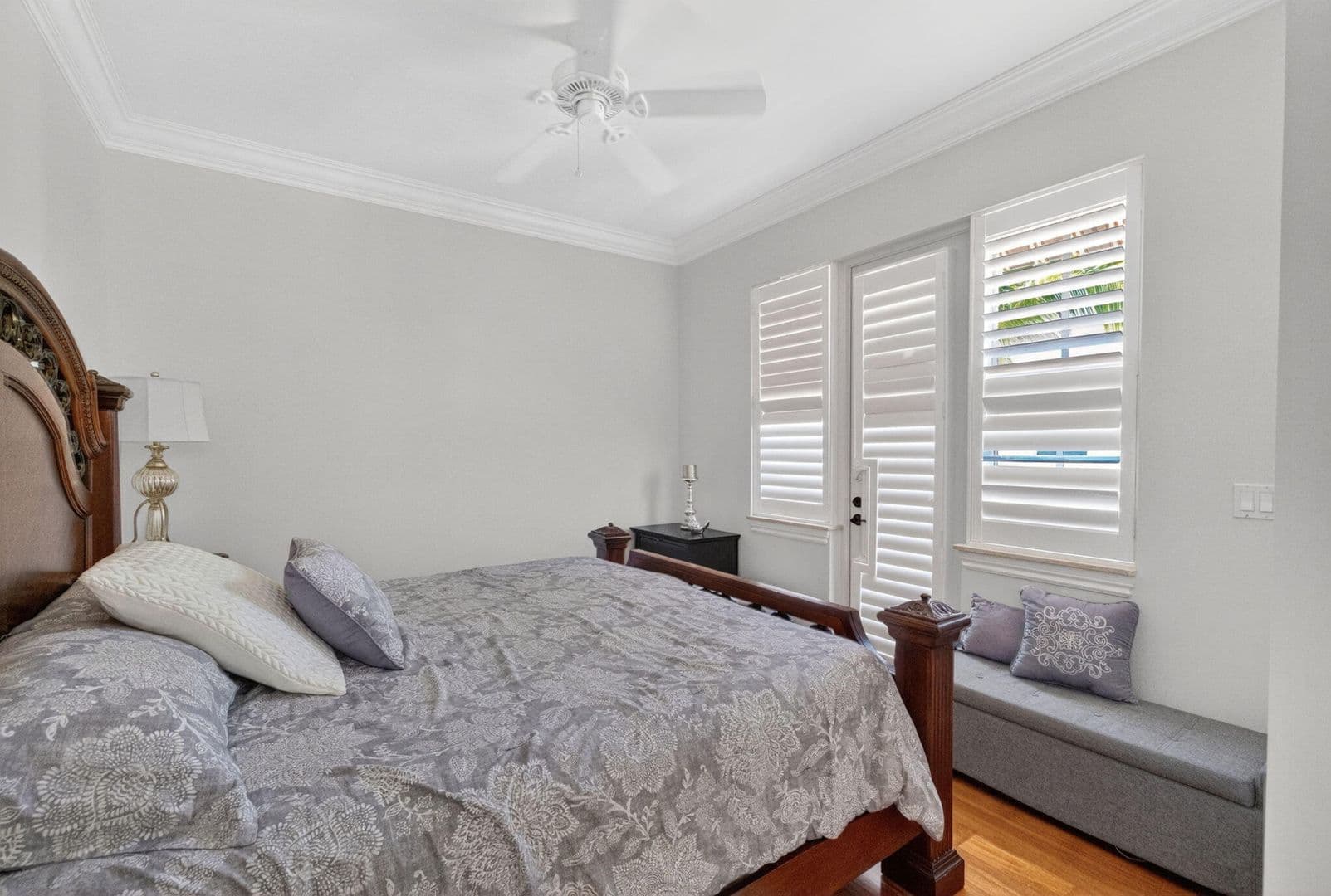 LAUDERDALE BY THE SEA House: 4332 SEAGRAPE DR #APT 4
