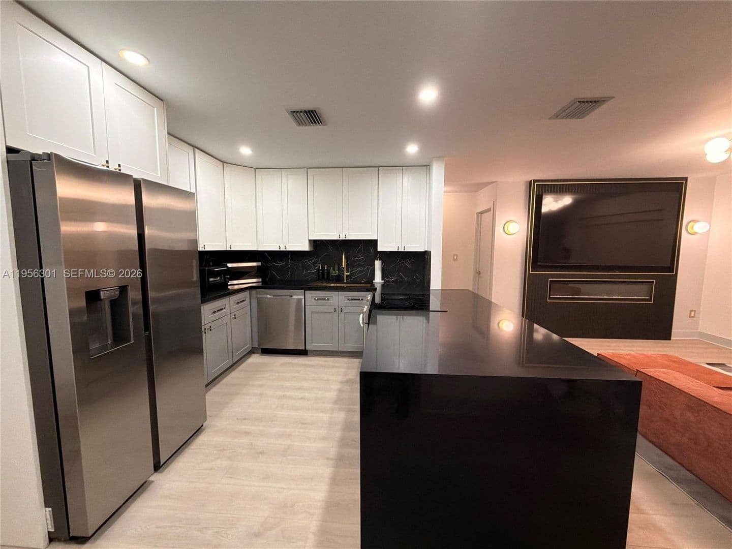 FORT LAUDERDALE House: 2340 SW 42ND WAY #2340