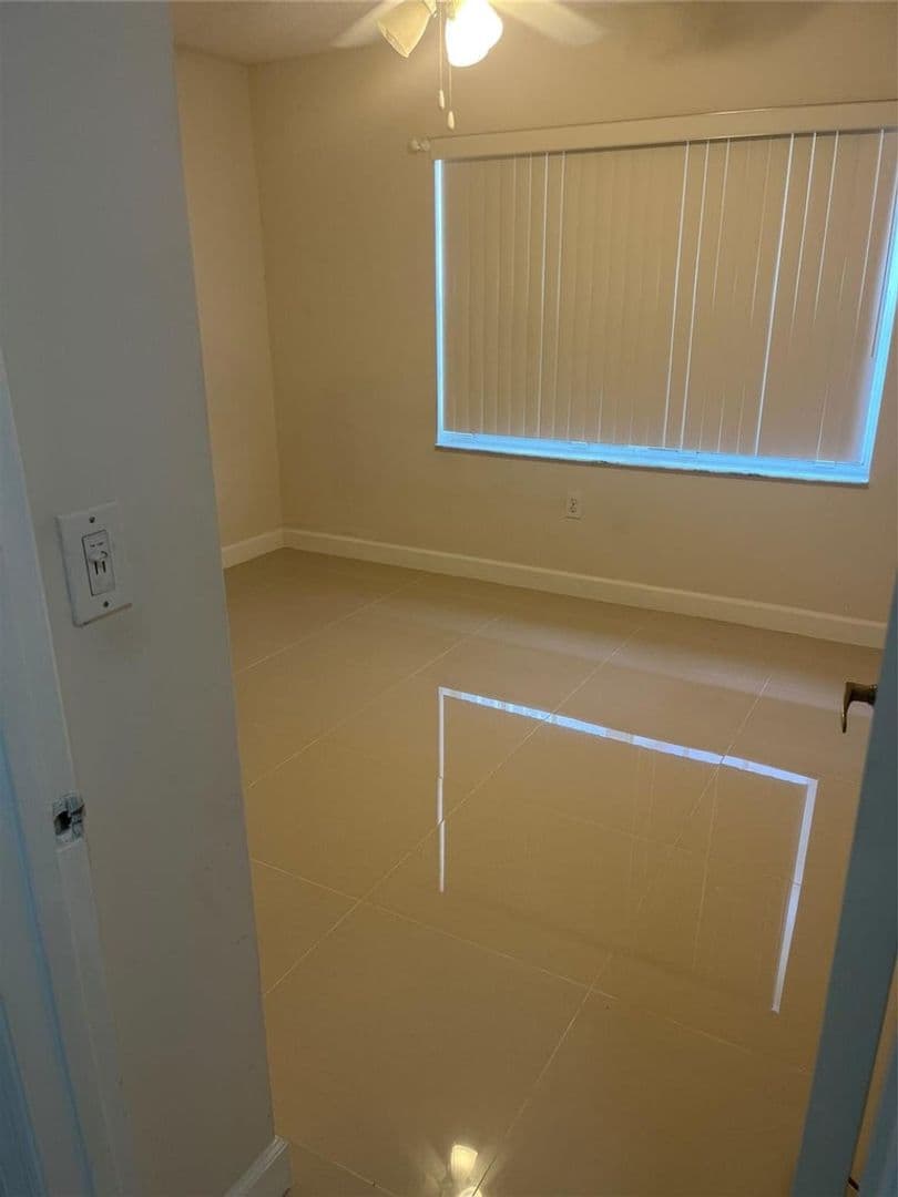 PLANTATION House: 13412 NW 5TH PL #13412