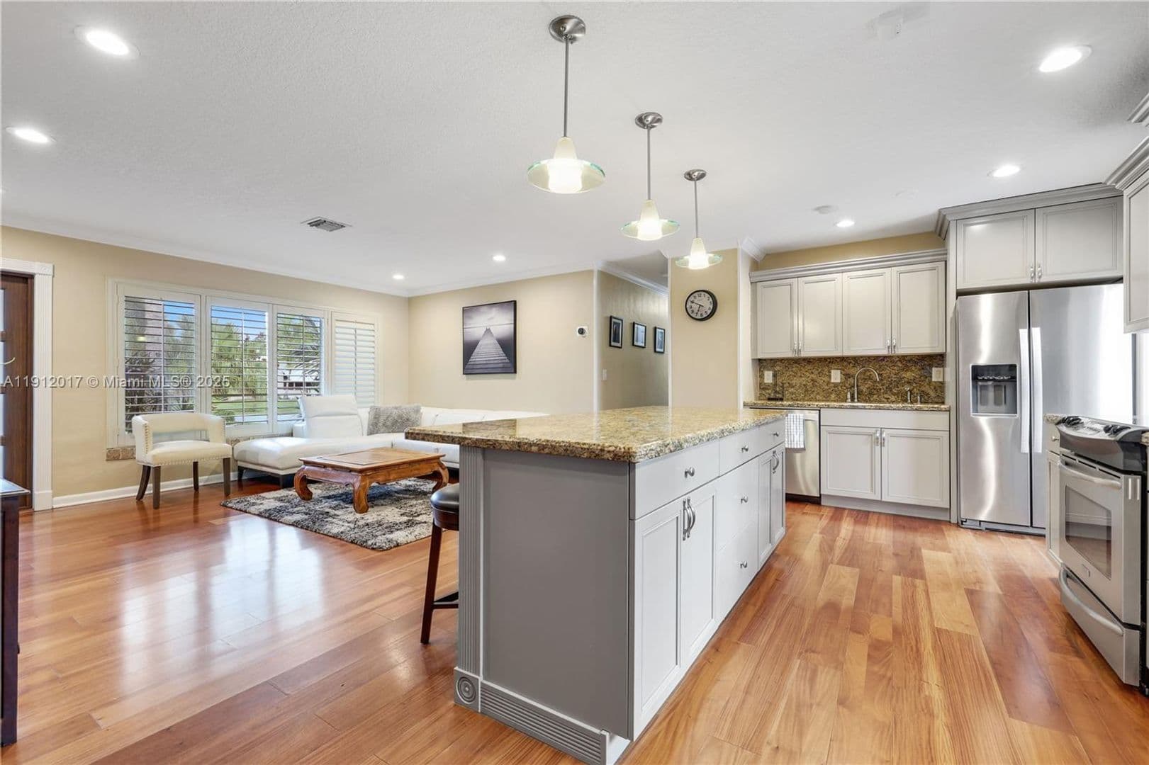 POMPANO BEACH House: 1311 NE 26TH TER #1311