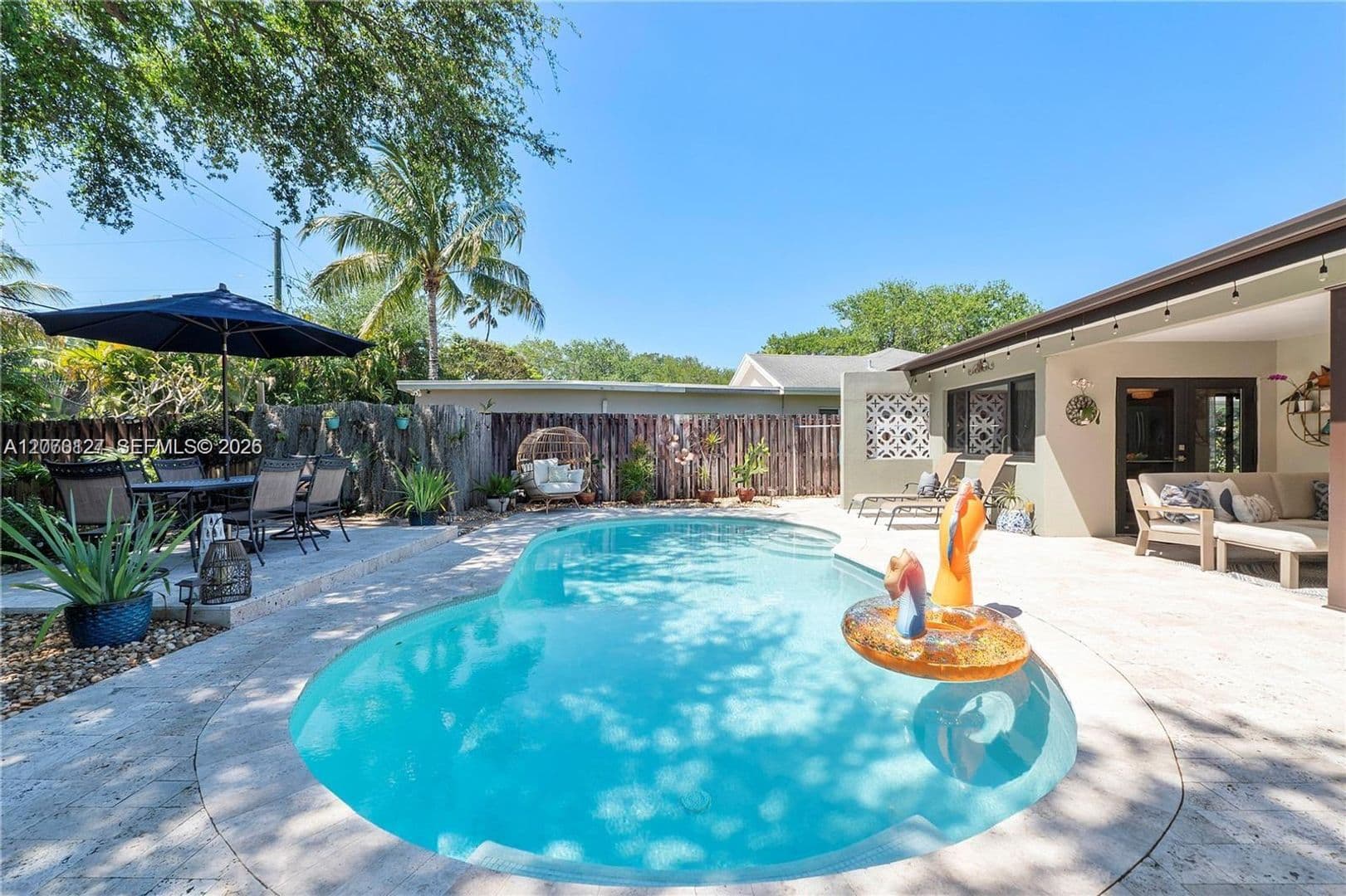 HOLLYWOOD House: 3700 W PARK RD