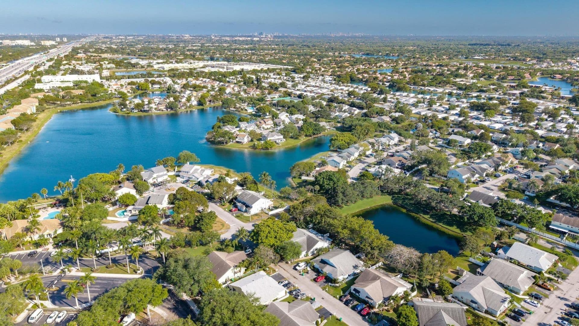 DAVIE House: 11110 SW 9TH PL