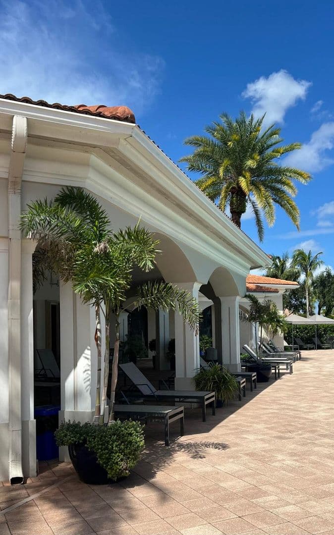 DELRAY BEACH House: 9774 ISLES CAY DR