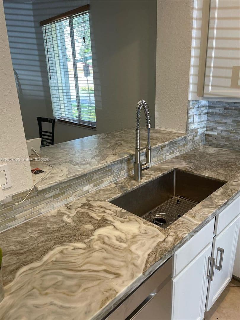 BOYNTON BEACH House: 2847 S EVERGREEN CIR
