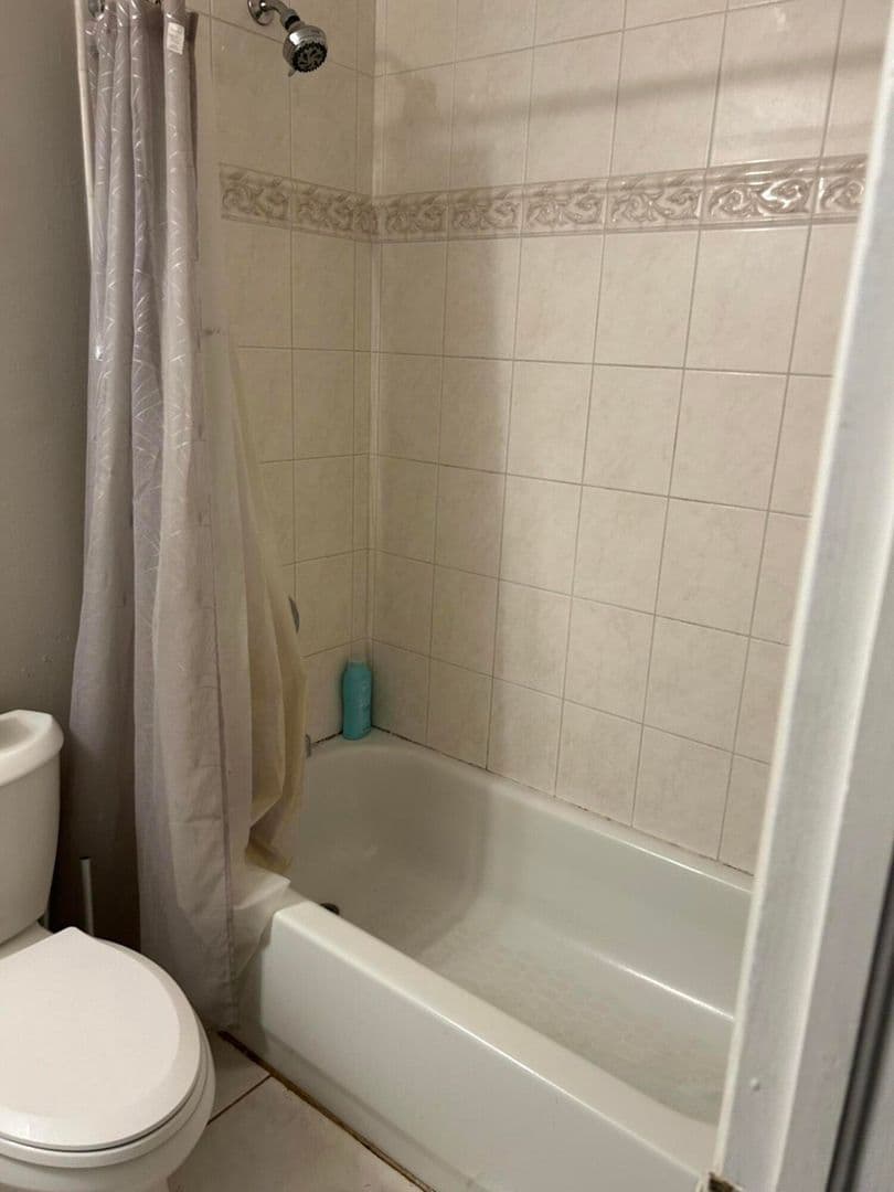 BOYNTON BEACH House: 806 NW 1ST ST