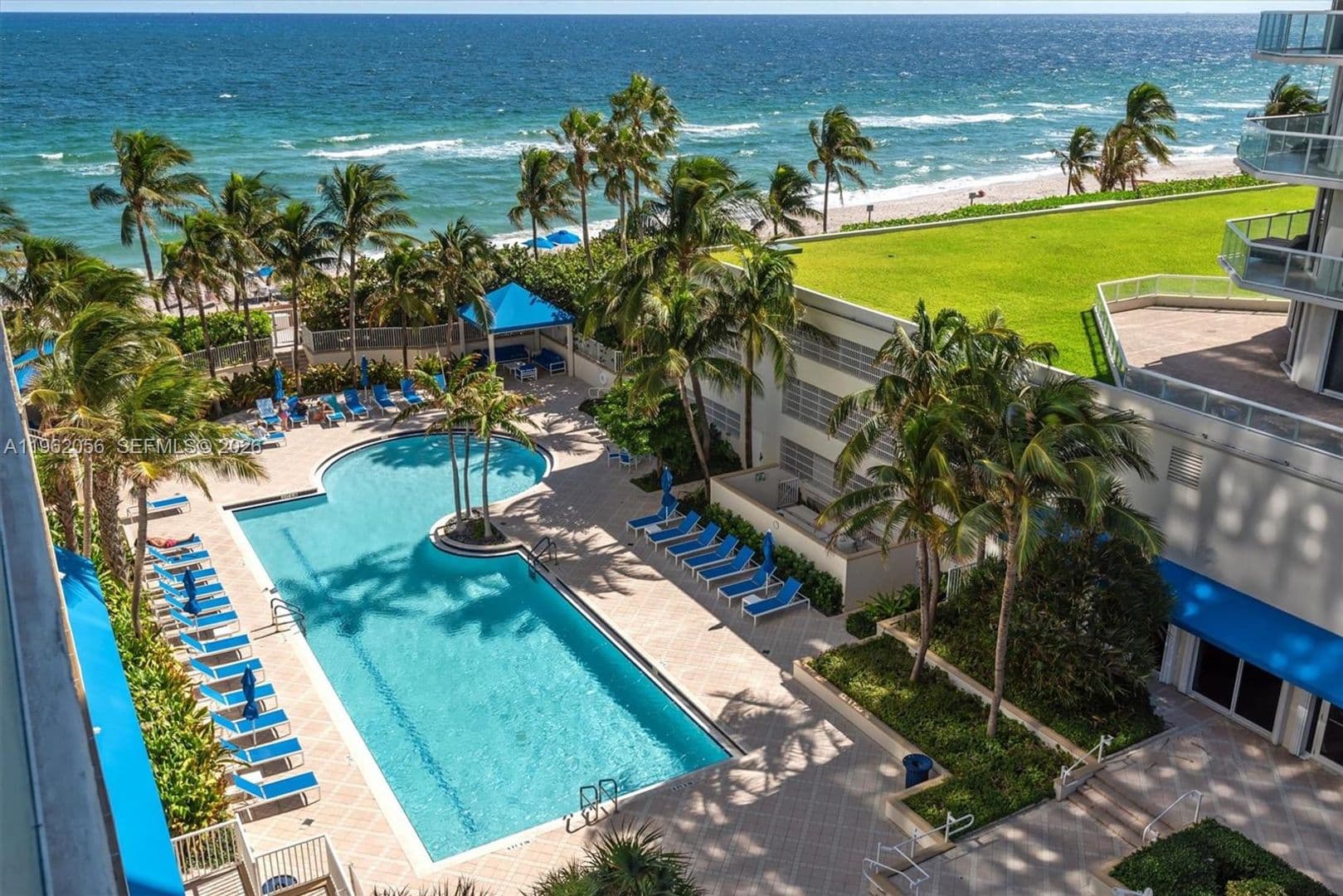 HOLLYWOOD House: 6051 N OCEAN DR #APT 602