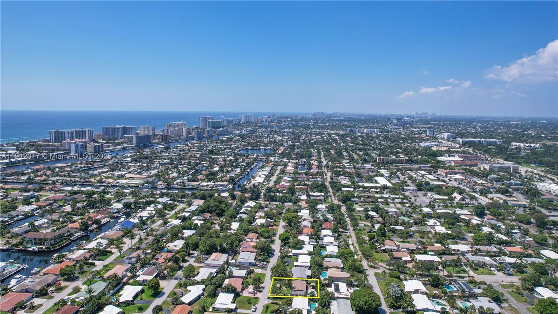 POMPANO BEACH House: 1311 NE 26TH TER #1311