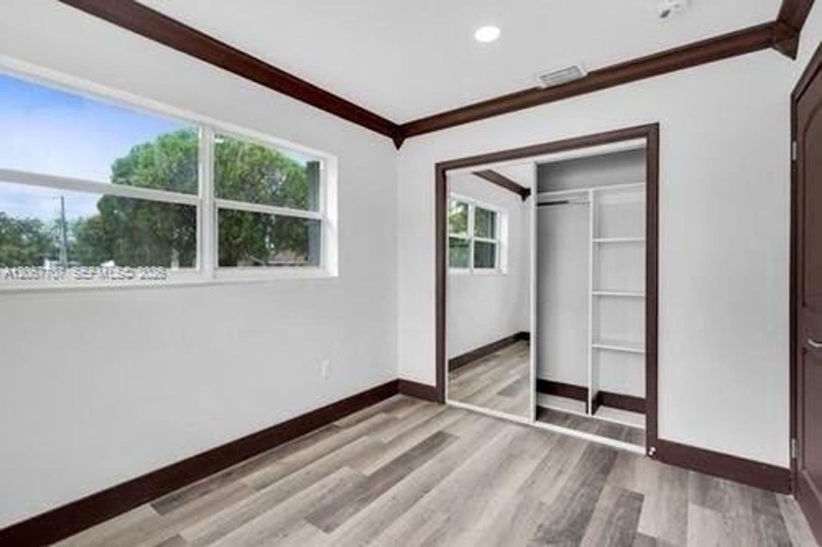 MIAMI GARDENS House: 18011 NW 6TH PL