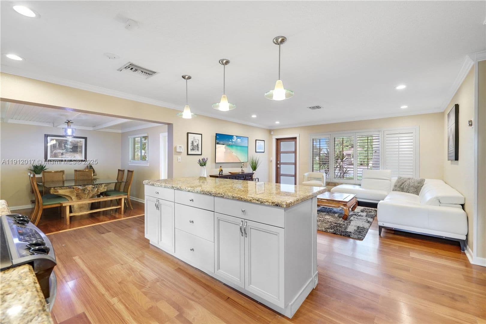 POMPANO BEACH House: 1311 NE 26TH TER #1311