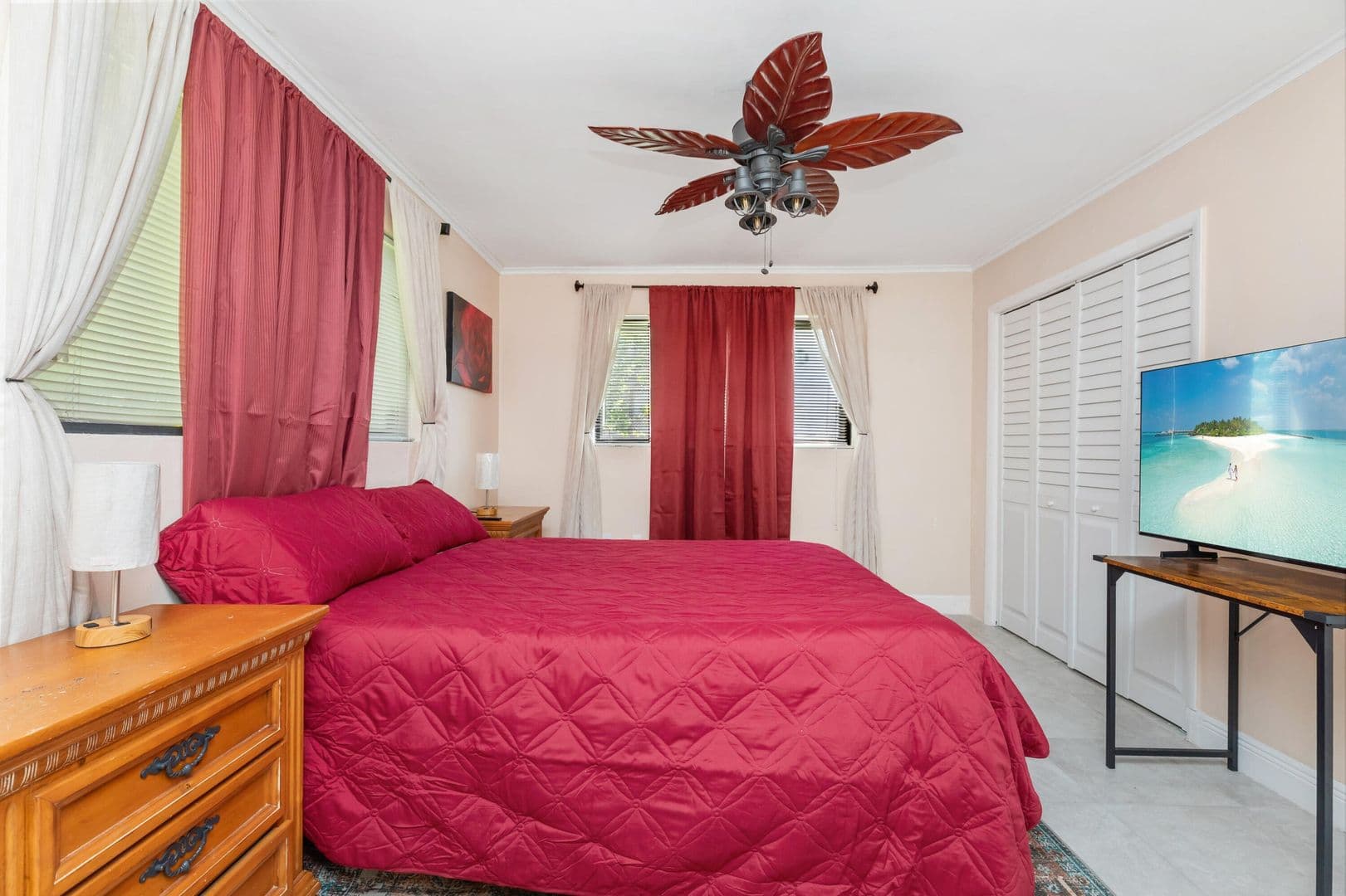 MIAMI House: 475 NE 113TH ST