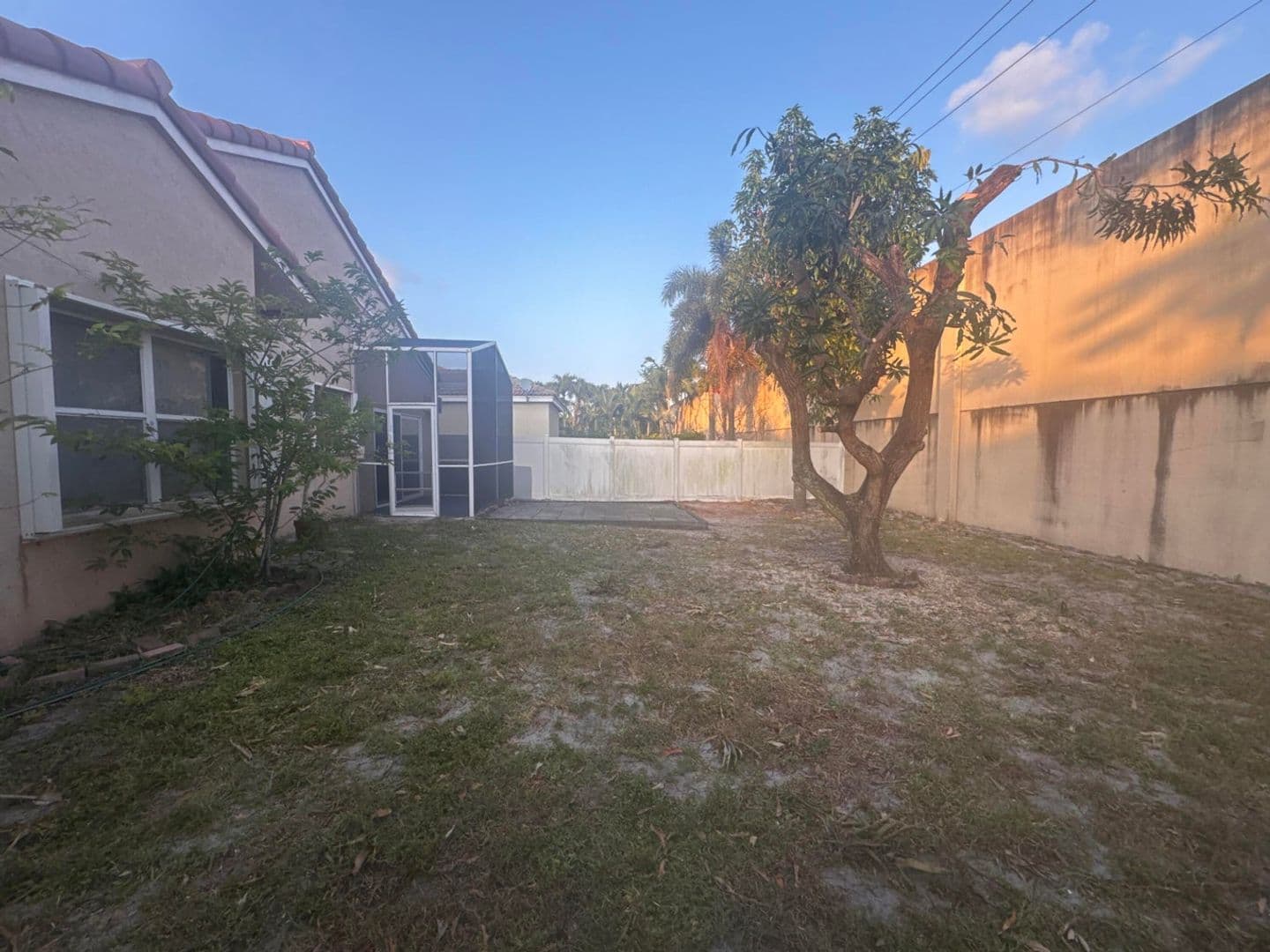 COCONUT CREEK House: 4044 NW 62ND CT #4044