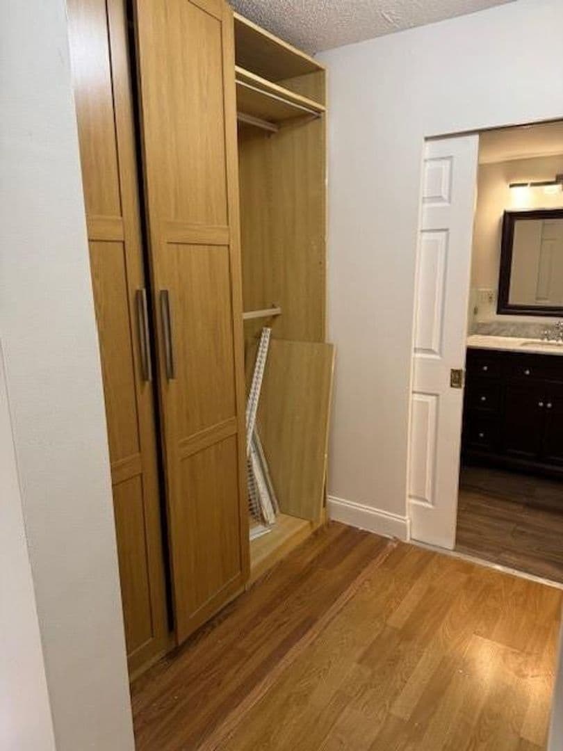 DAVIE House: 1210 SW 118TH TER #1210