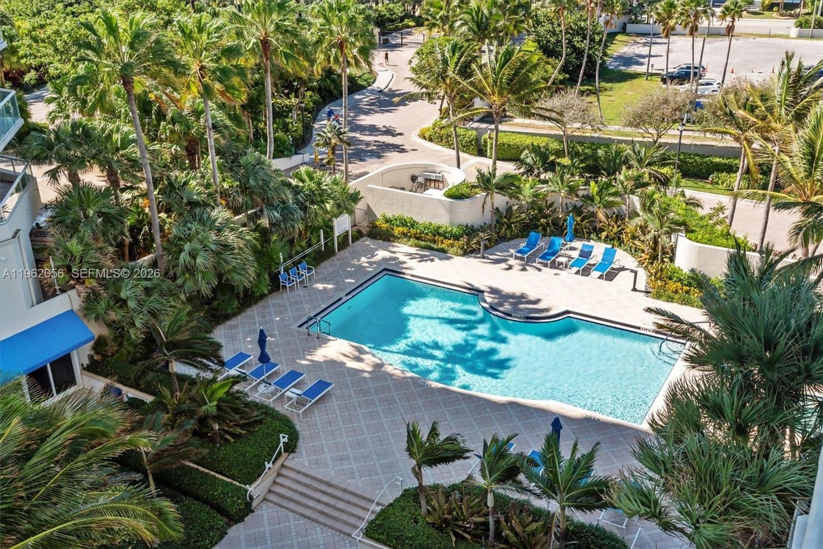 HOLLYWOOD House: 6051 N OCEAN DR #APT 602