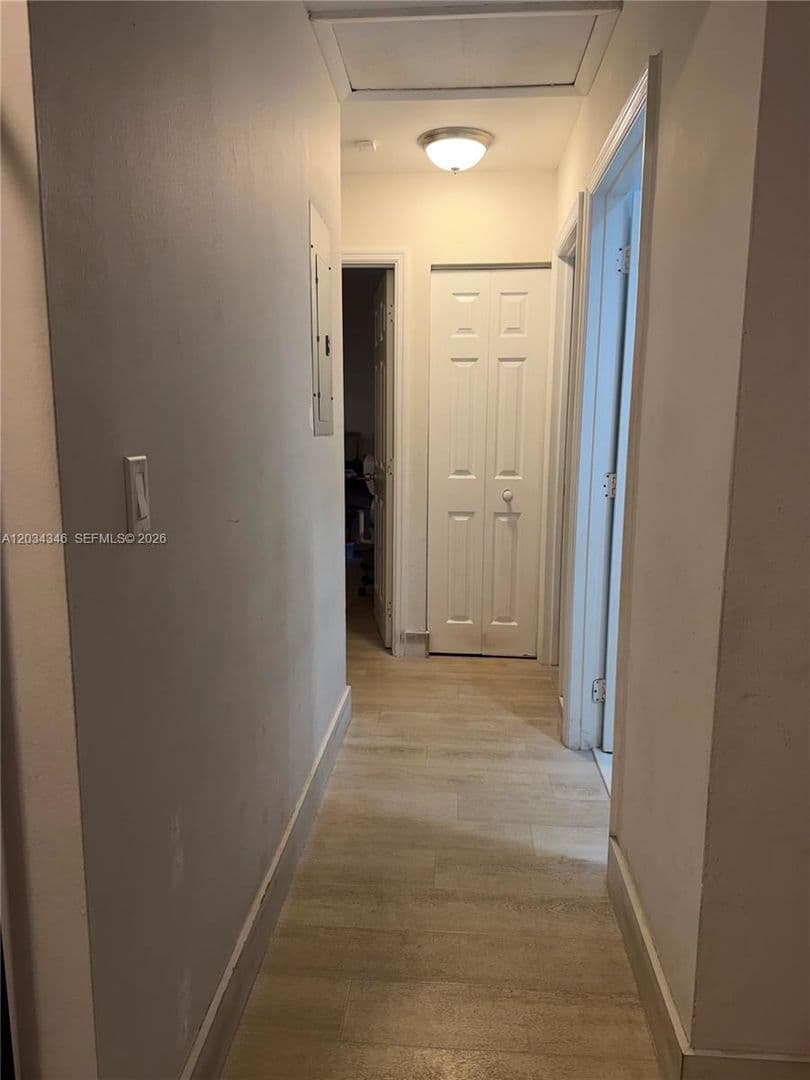 PEMBROKE PINES House: 11727 NW 12TH ST #11727