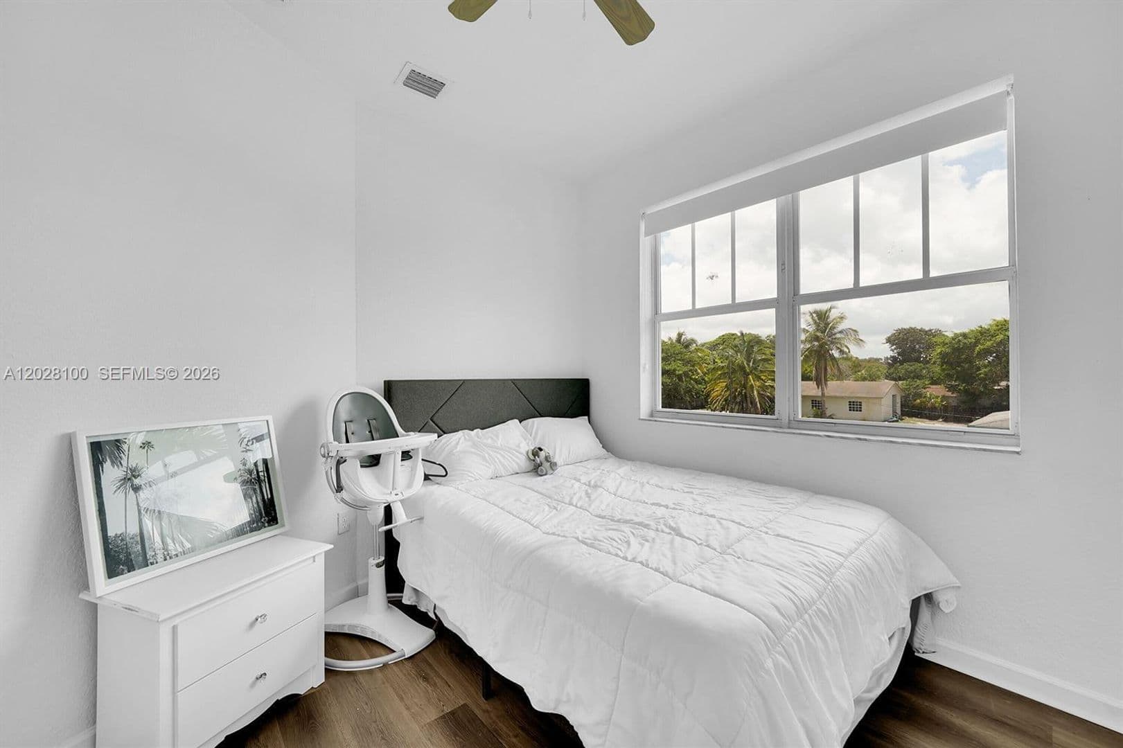 HOLLYWOOD House: 2620 PIERCE ST #TOWNHOUSE A3