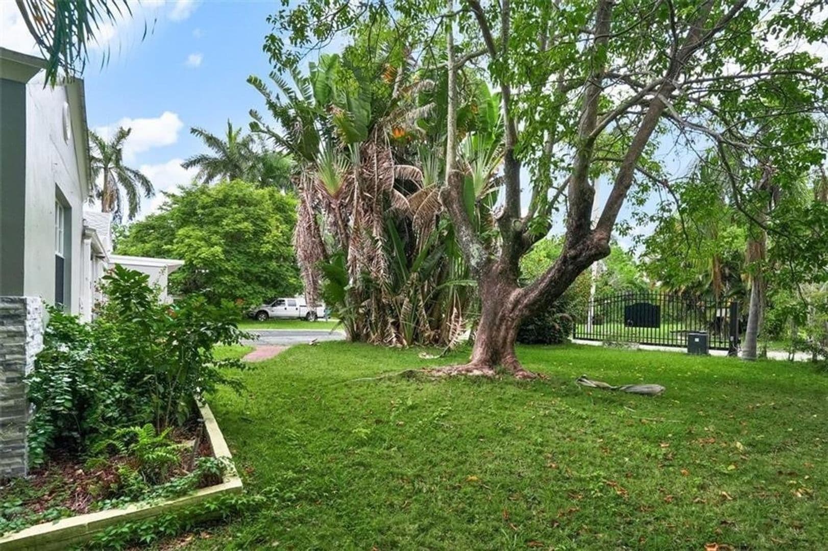 BOYNTON BEACH House: 617 LAKESIDE HARBOUR #0