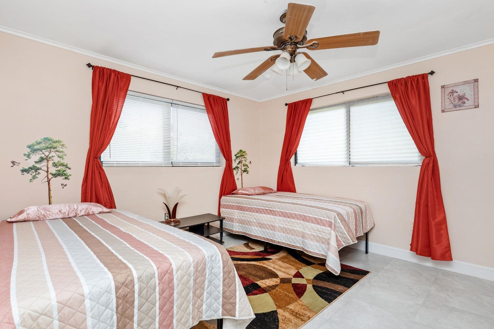 MIAMI House: 475 NE 113TH ST