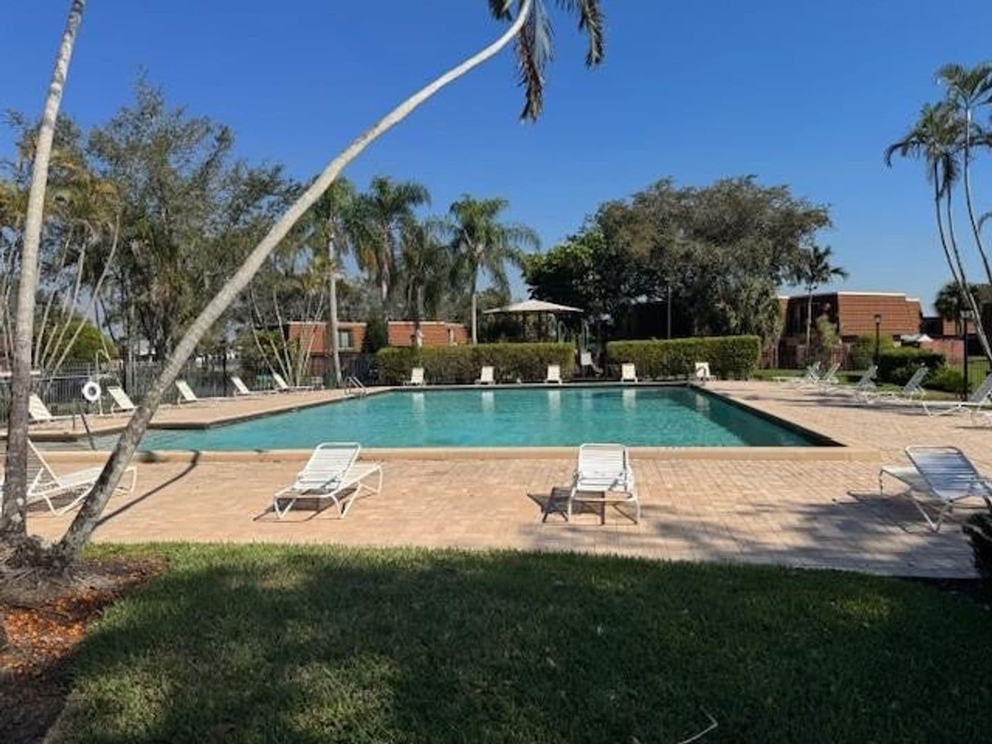 DAVIE House: 1210 SW 118TH TER #1210
