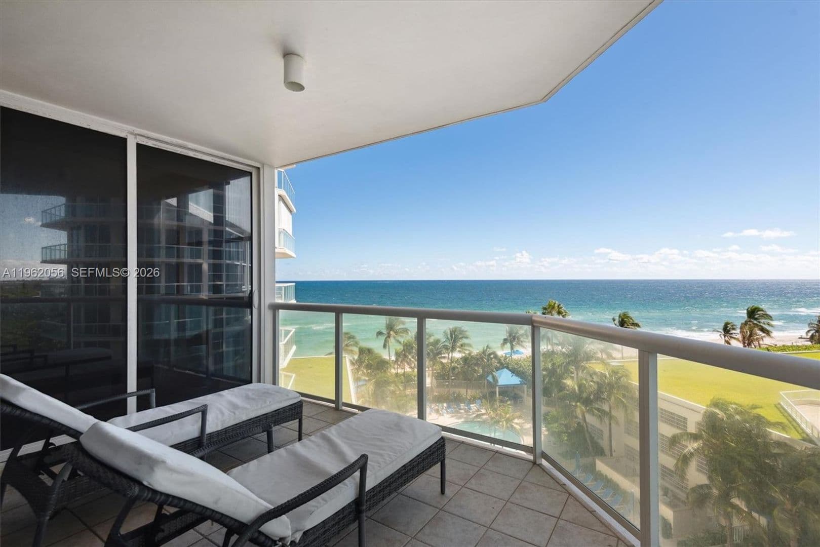 HOLLYWOOD House: 6051 N OCEAN DR #APT 602
